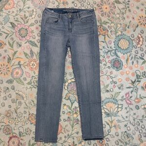 Women's Light Wash Skinny Jeans
